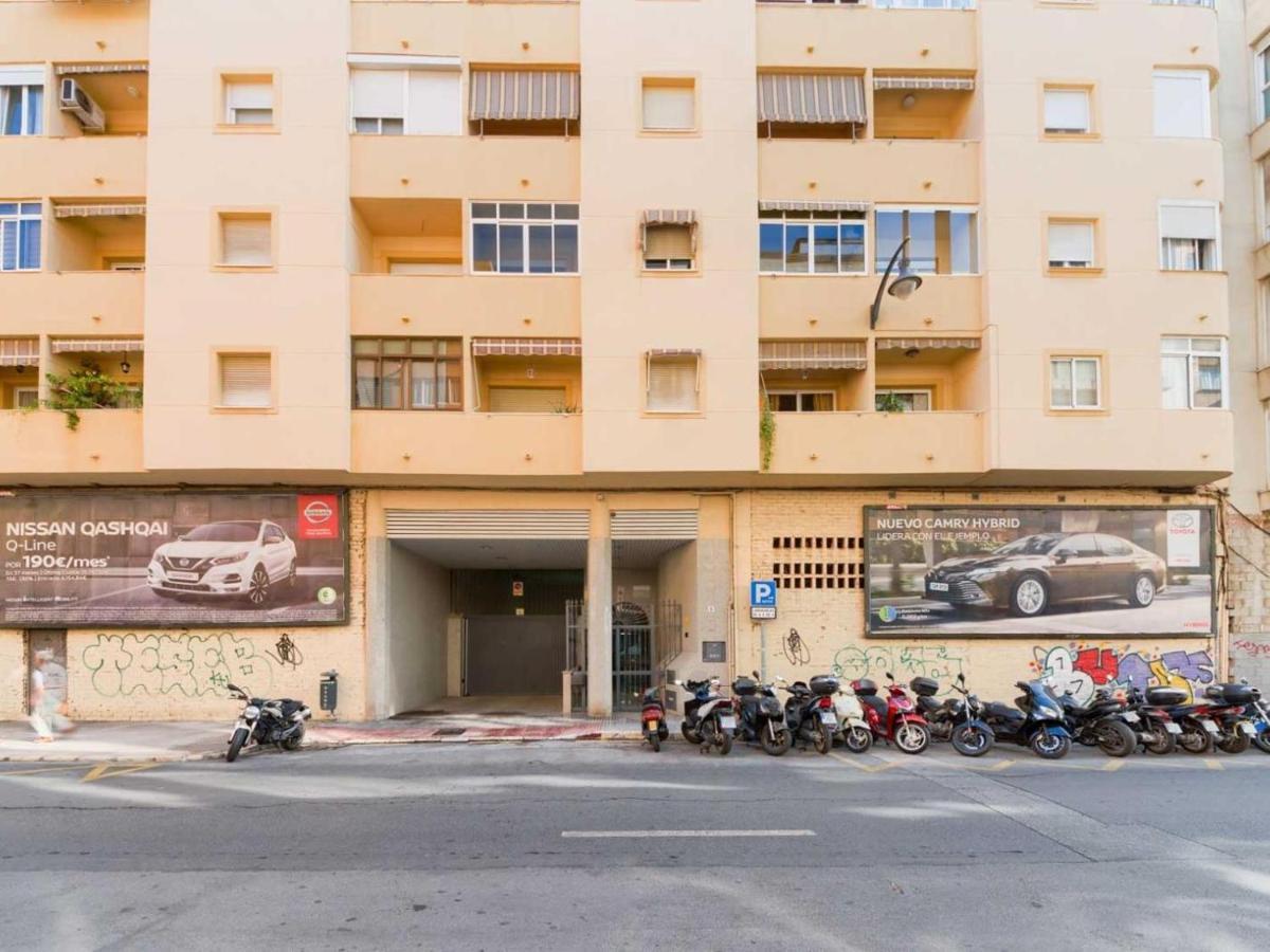 Holidays2Malaga Plaza De Toros Vieja & Terrace & Optional Parking ภายนอก รูปภาพ